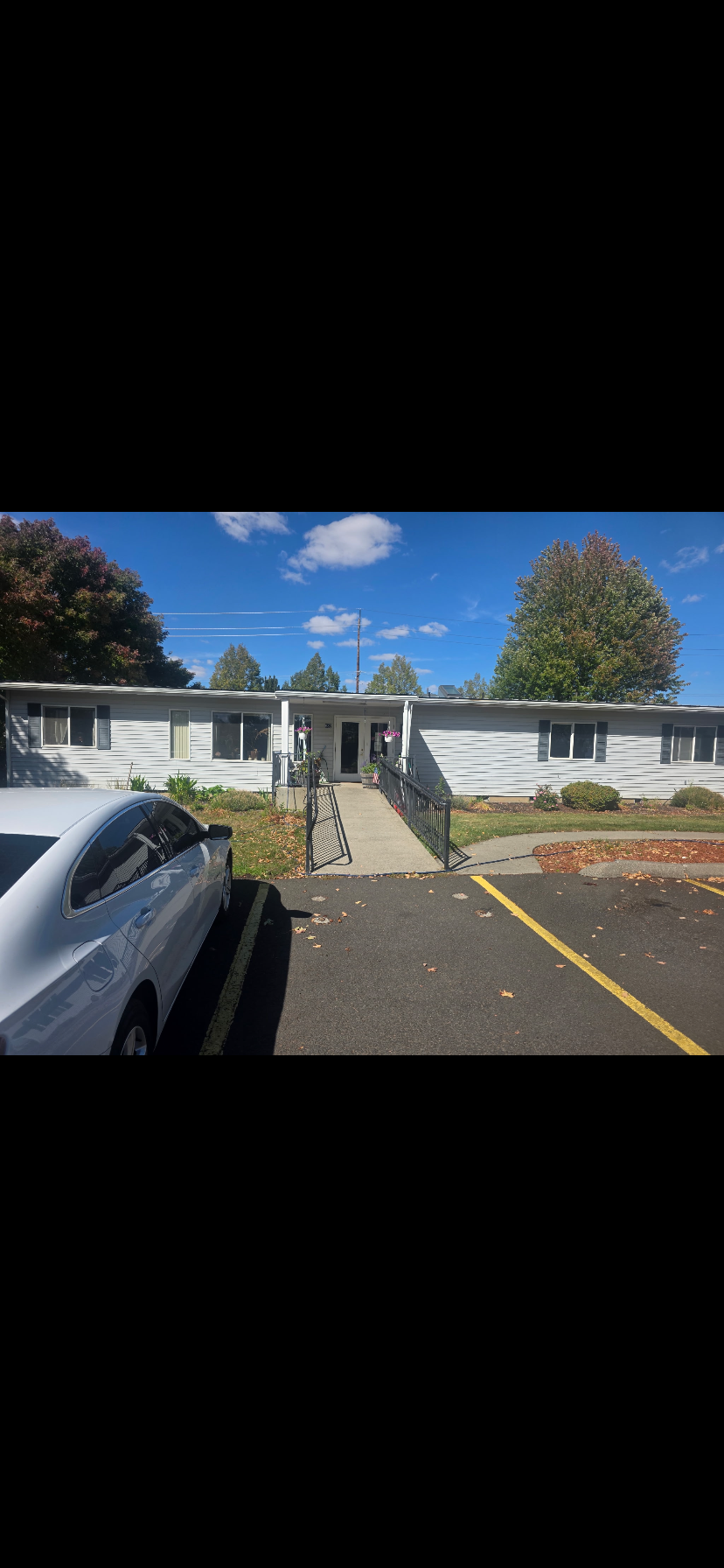 Front exterior of JOE'S Place #1